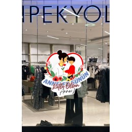 Anneler Günün Kutlu Olsun Anne Cam Vitrin Stickerı 50cm