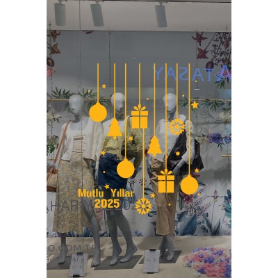 Salınan Balonlar Çam ve Hediye Paketi Yılbaşı Süslemeleri 100x80cm