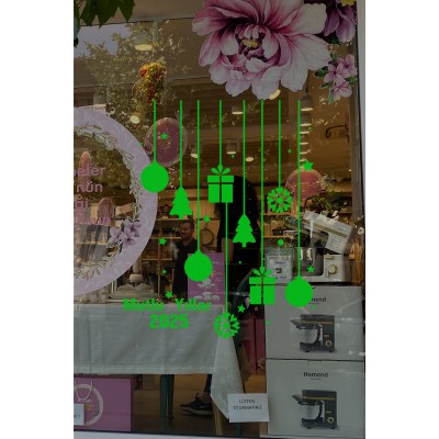 Salınan Balonlar Çam ve Hediye Paketi Yılbaşı Süslemeleri 100x80cm