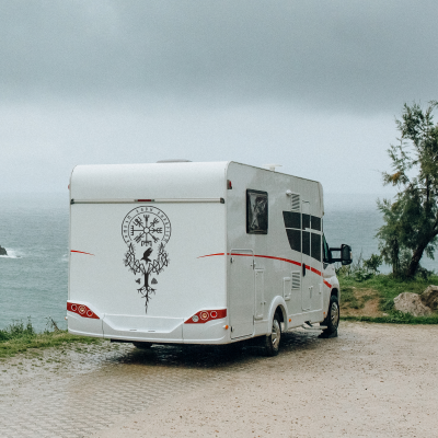 Vegvisir Karavan - Araç Sticker Yapıştırma