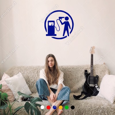 Benzin Pompası İle İntihar Eden Sticker Yapıştırma