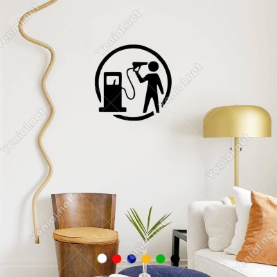 Benzin Pompası İle İntihar Eden Sticker Yapıştırma