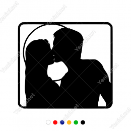 Ay Işığında Öpüşen Sevgililer Duvar Stickerı
