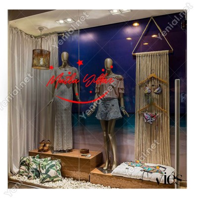 Mutlu Yıllar Yazısı ve Gülücük İşareti Simgesi Yılbaşı Cam Vitrin Mağaza Süslemeleri Ev Vitrin Yılbaşı Stickerı