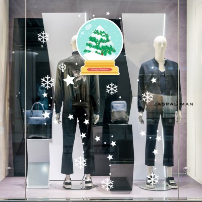 Sihirli Dünya Kar Tanesi ve Yılbaşı Ağacı Vitrin Süslemeleri Sticker 70x70cm Ev Vitrin Yılbaşı Stickerı