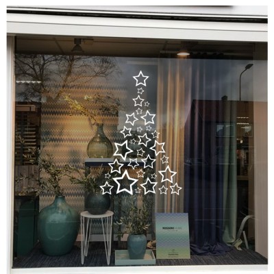 Yıldızlar İle Oluşturulmuş Yılbaşı Ağacı Süslemesi 76x115Cm