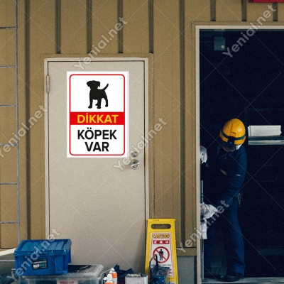 Dikkat Köpek Var Levhası Minik Golden