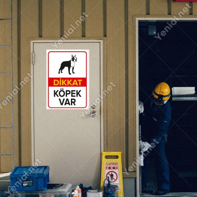 Dikkat Köpek Var Levhası / Boston Terrier